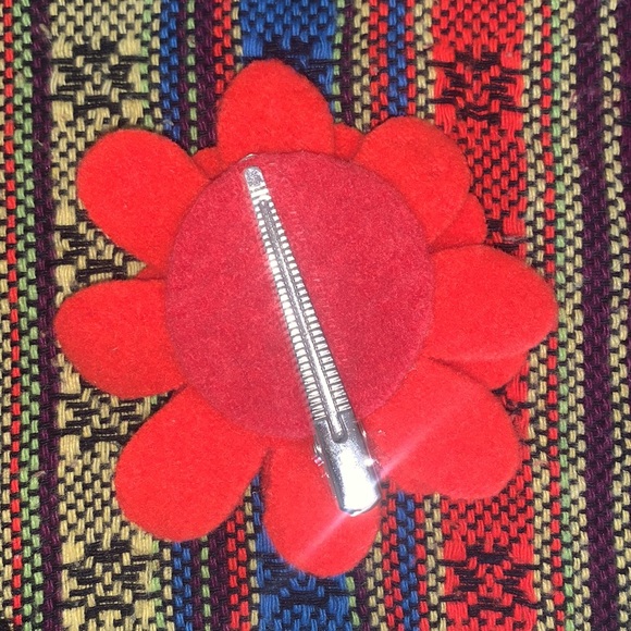 🌻 (5 items for $15)Red Mustang Lot~ a little weird but in a good way (I think?) - Picture 8 of 16